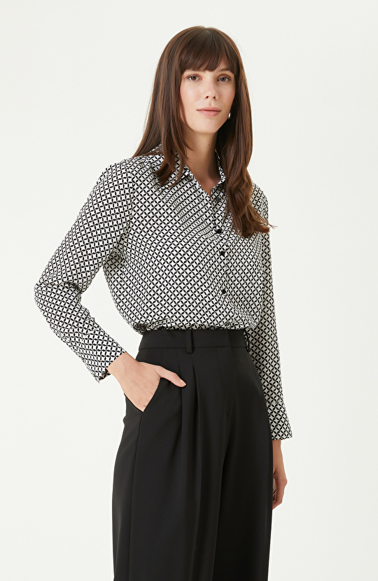 Siyah Beyaz Limited İpek Desenli Gömlek