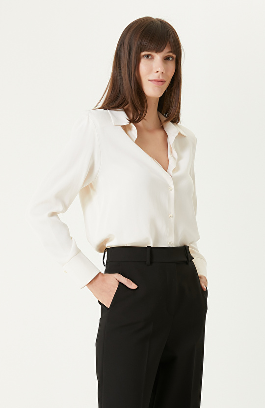 Kırık Beyaz Vatkalı Gömlek