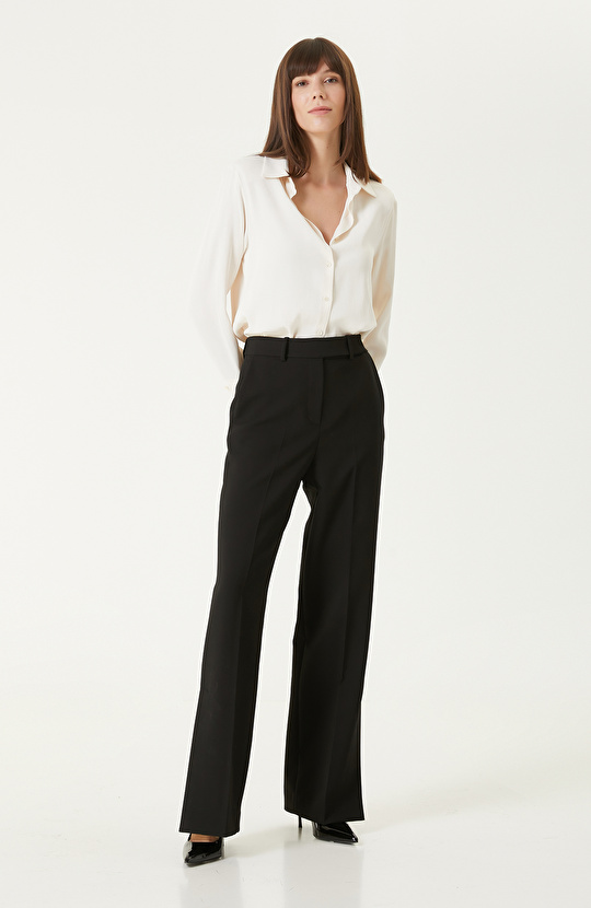 Kırık Beyaz Vatkalı Gömlek