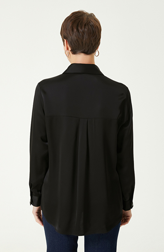 Siyah Saten Gömlek