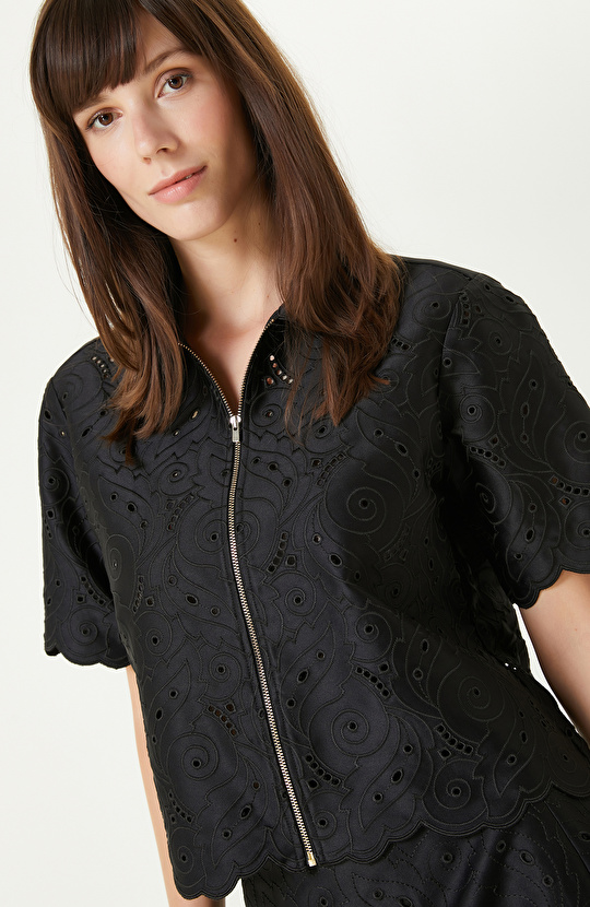 Siyah Fermuarlı Güpür Gömlek