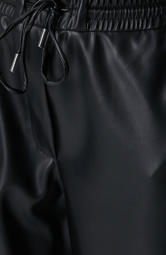 Siyah Vegan Deri Pantolon