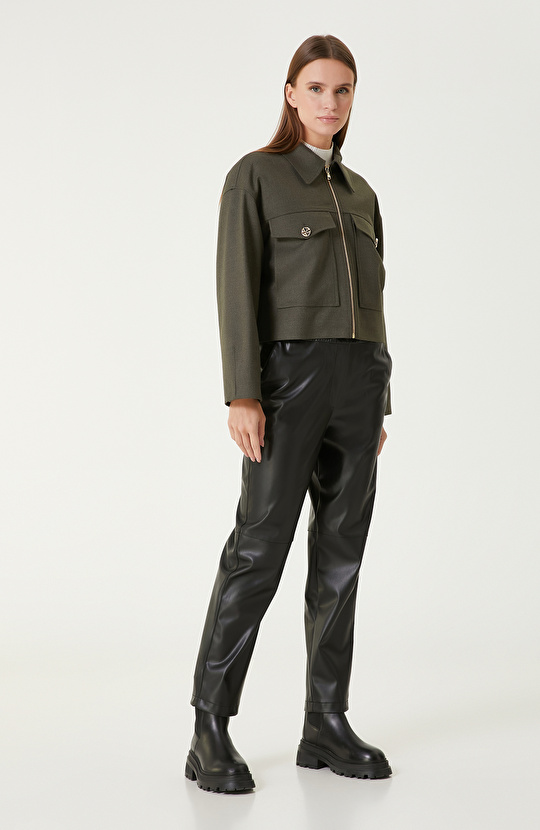 Haki Cep Detaylı Mont