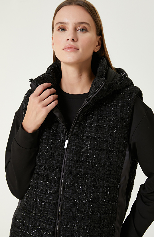 Siyah Kapüşonlu Puffer Casual Yelek