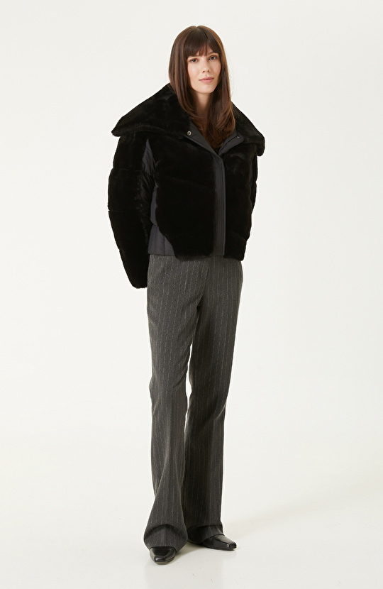 Siyah Suni Kürk Garnili Mont