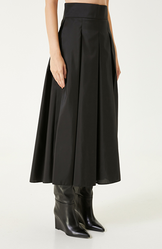 Siyah Pileli Saten Midi Etek 