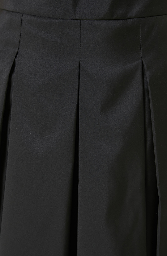 Siyah Pileli Saten Midi Etek 