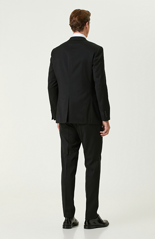 Siyah Loro Piana Kumaşından Üretilmiş Limited Yün Takım Elbise 