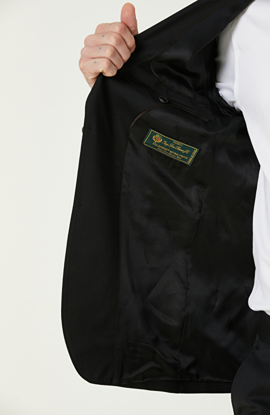 Siyah Loro Piana Kumaşından Üretilmiş Limited Yün Takım Elbise 