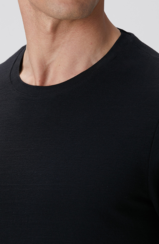 Siyah T-shirt
