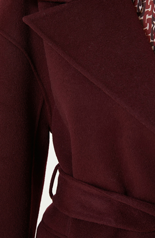 Bordo Dikişsiz Handmade Yün Kaban 