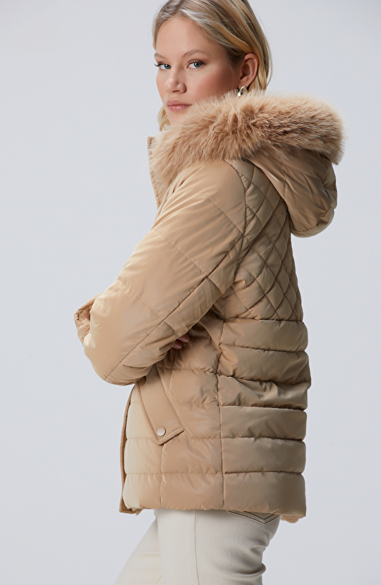 Bej Kapüşonlu Çift Taraflı Mont