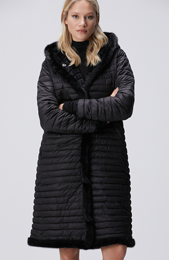 Siyah Kapüşonlu Çift Taraflı Kaban Siyah Kapüşonlu Çift Taraflı Kaban