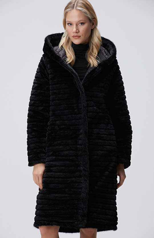 Siyah Kapüşonlu Çift Taraflı Kaban