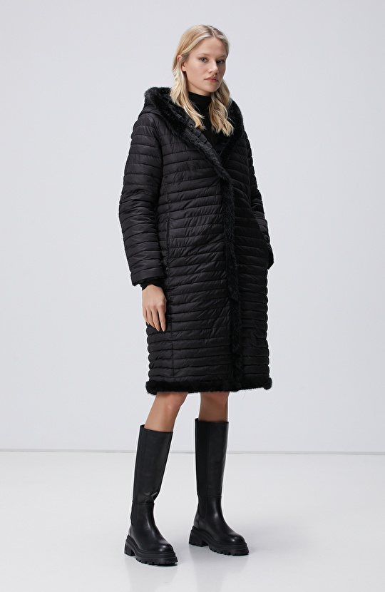 Siyah Kapüşonlu Çift Taraflı Kaban