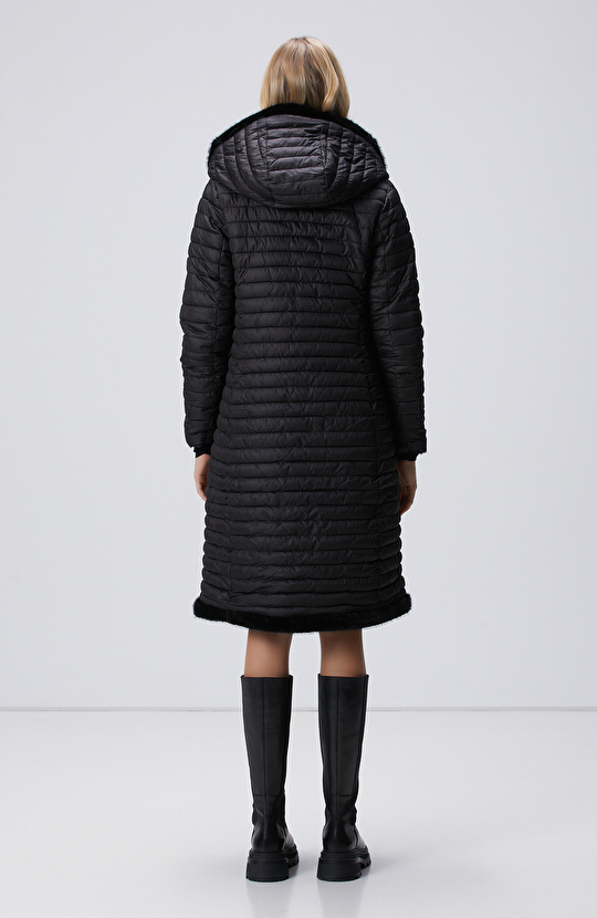 Siyah Kapüşonlu Çift Taraflı Kaban