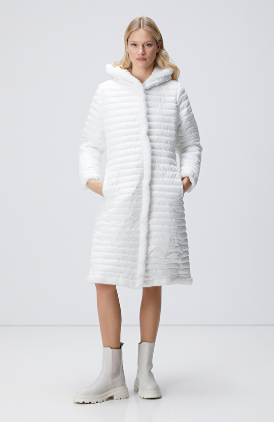 Kırık Beyaz Kapüşonlu Çift Taraflı Kaban