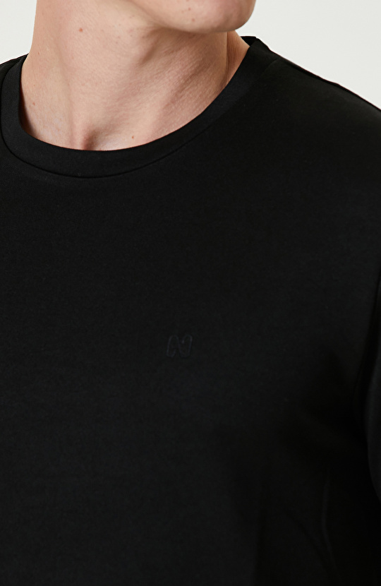 Siyah T-shirt