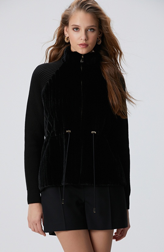 Siyah Suni Kürklü Mont