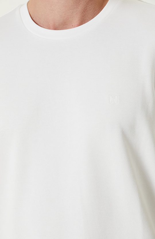 Kırık Beyaz T-shirt