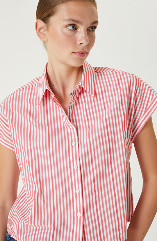 Kırmızı Beyaz Gömlek