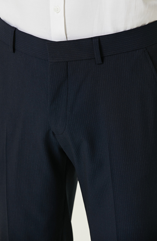 Lacivert Çizgili Takım Elbise