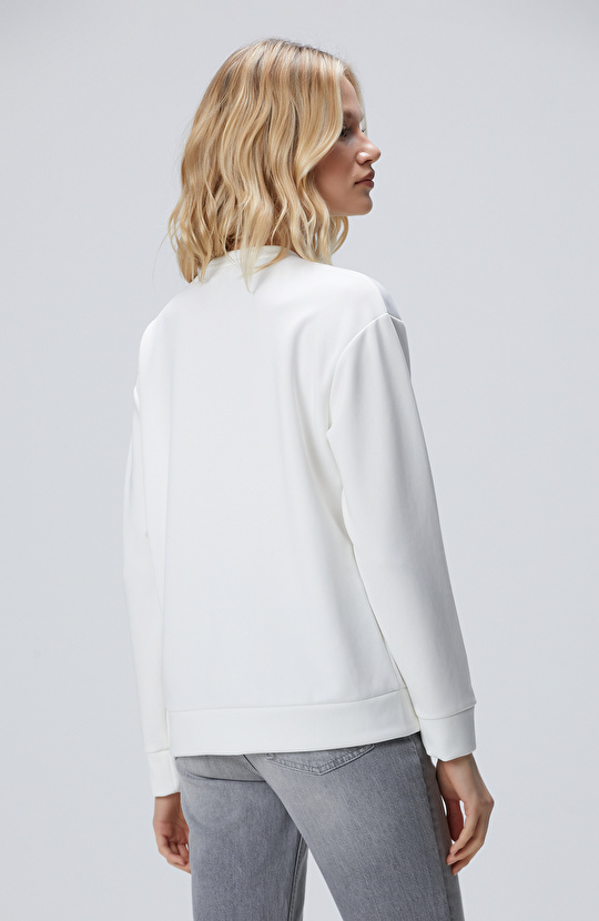 Kırık Beyaz Sweatshirt