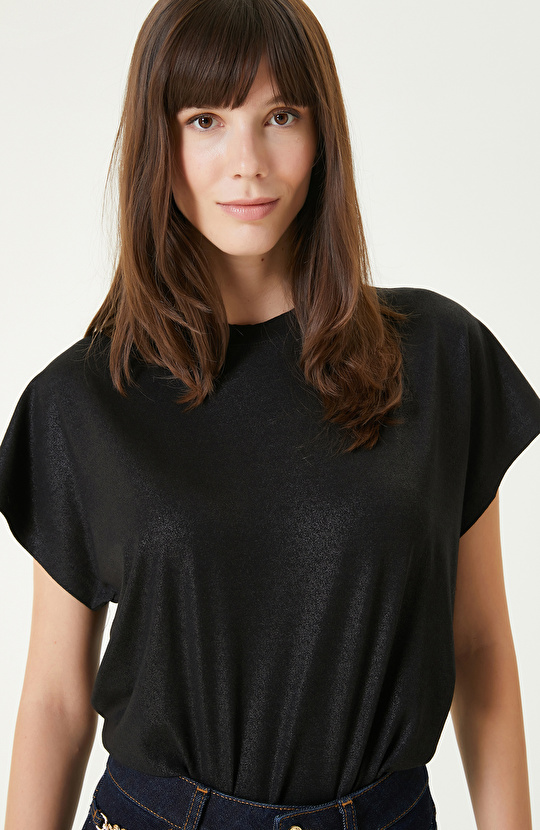 Siyah Varaklı T-Shirt
