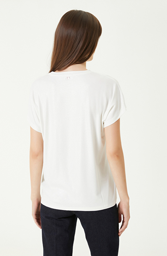 Kırık Beyaz Varaklı T-Shirt