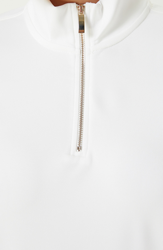 Kırık Beyaz Sweatshirt