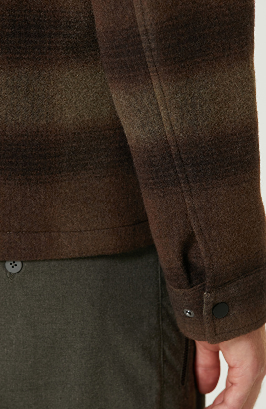 Haki Yün Karışımlı Ekose Mont