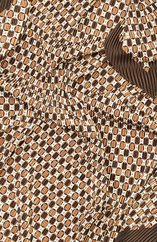 Kahverengi Desenli Kadın Fular