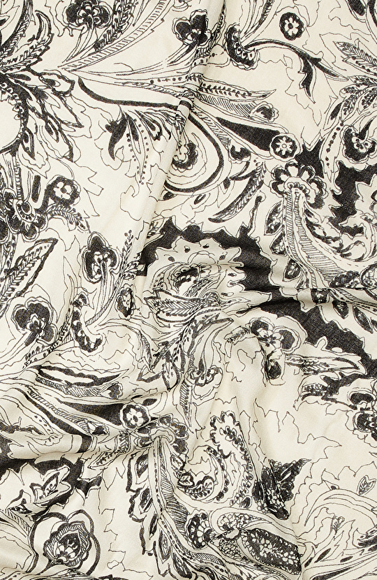 Siyah Beyaz Kadın Şal