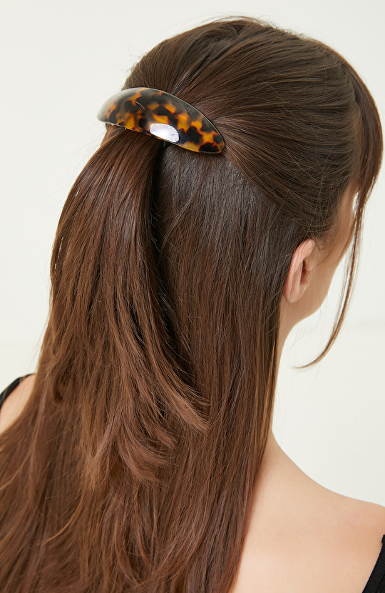 Kahverengi Kadın Toka