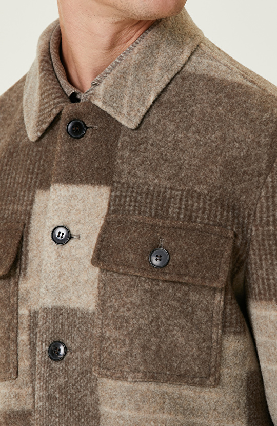 Bej Yün Karışımlı Ekose Mont