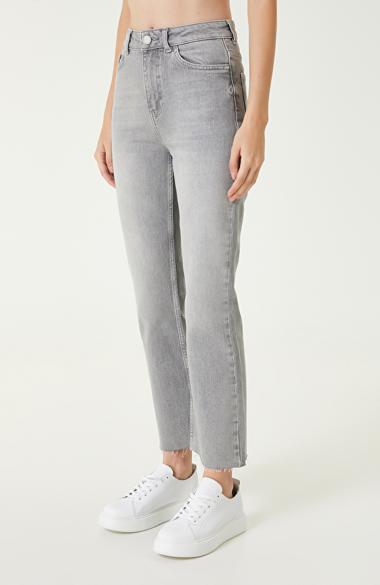 Açık Gri Denim Pantolon