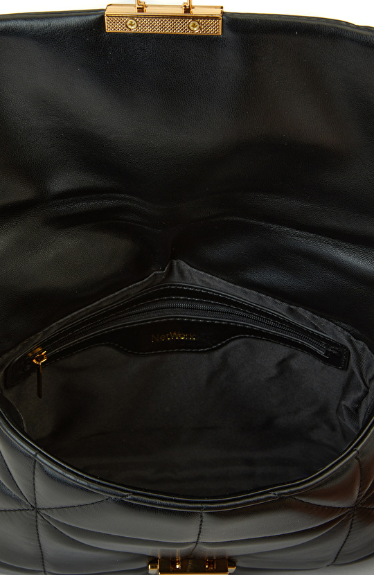 Siyah Kapitoneli Kadın Clutch