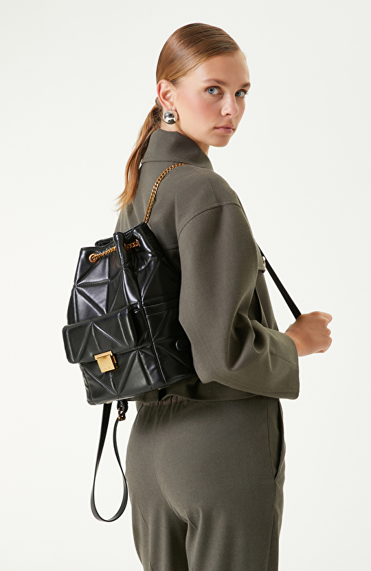 Siyah Kadın Sırt Çantası