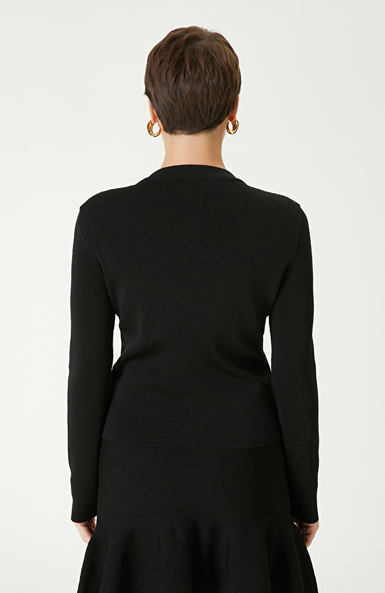 Siyah Çıtçıt Kapama Hırka