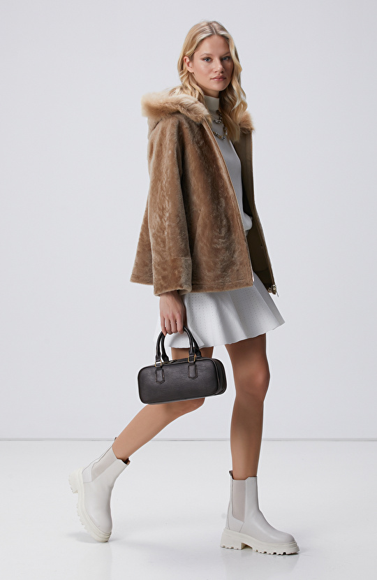 Bej Yakası Kürklü Deri Kaban 