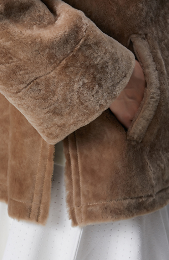 Bej Yakası Kürklü Deri Kaban 