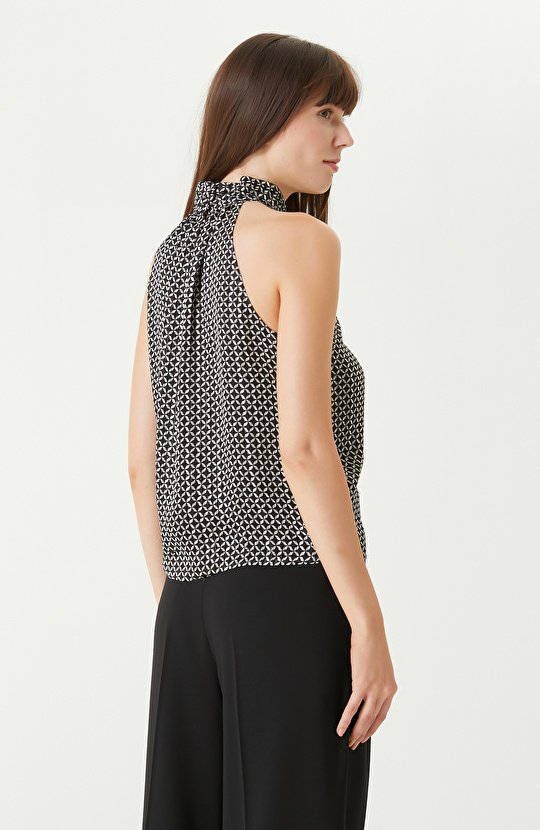 Siyah Beyaz Desenli Bluz