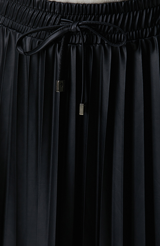 Siyah Suni Deri Etek