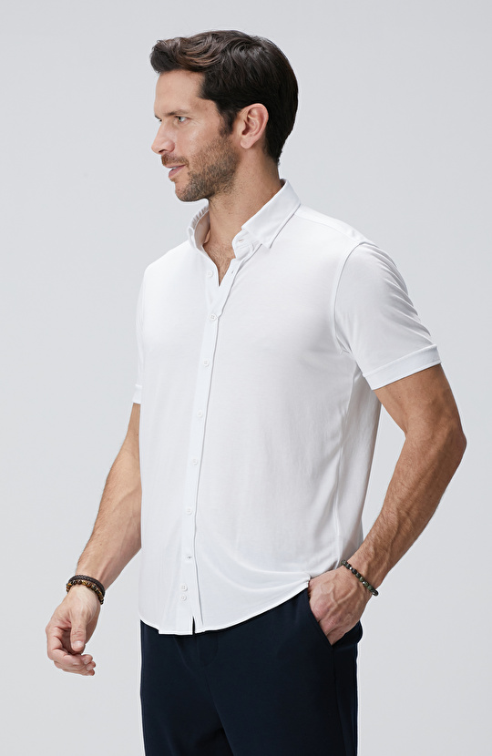 Beyaz Kısa Kol Örme Gömlek