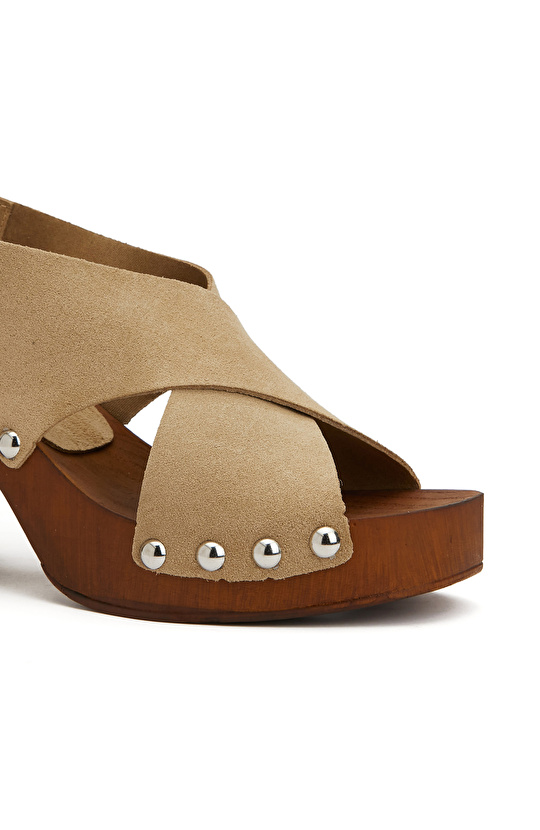 Bej Kadın Süet Sandalet