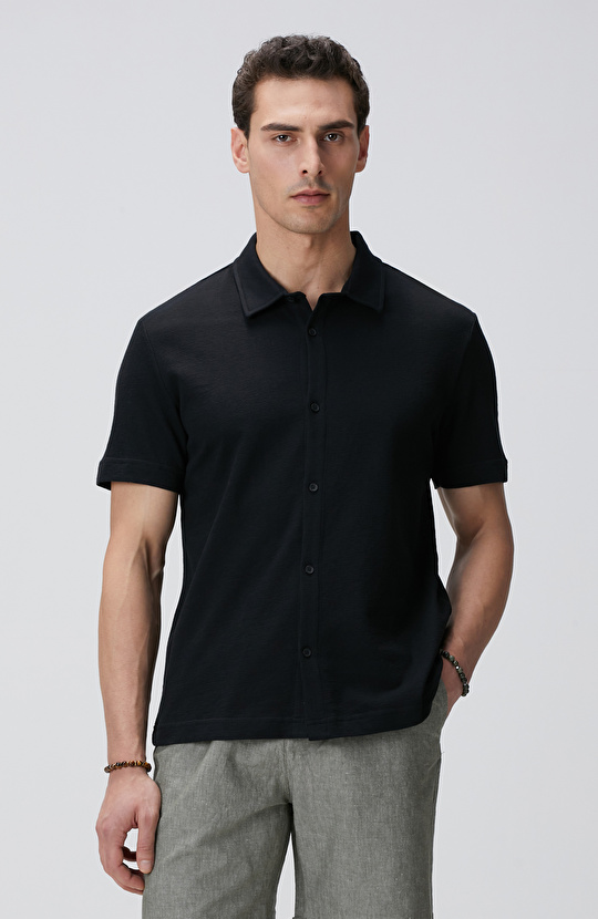 Siyah Jakarlı Gömlek