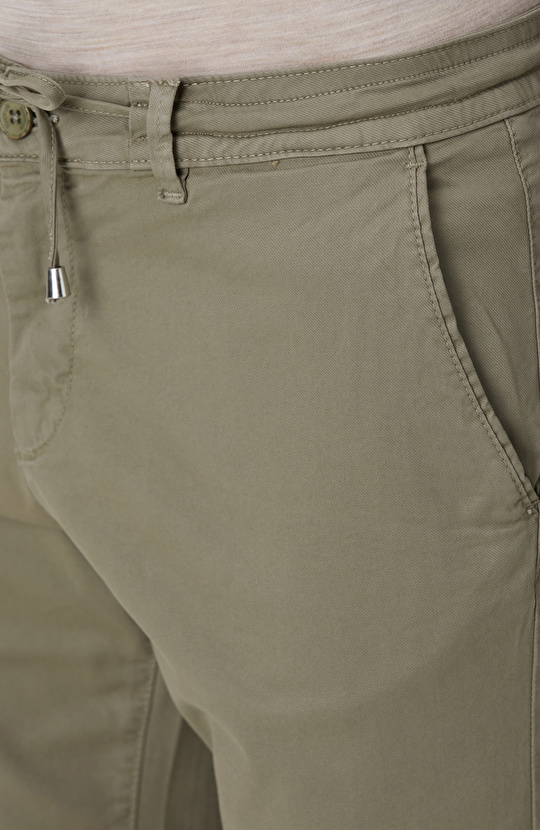 Haki Chino Şort