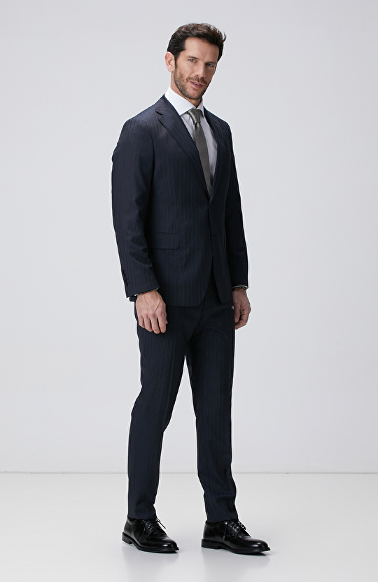 Lacivert Çizgili Yün Saten Karışımlı Takım Elbise