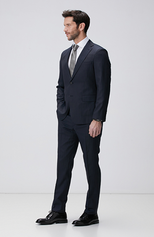 Lacivert Çizgili Yün Saten Karışımlı Takım Elbise