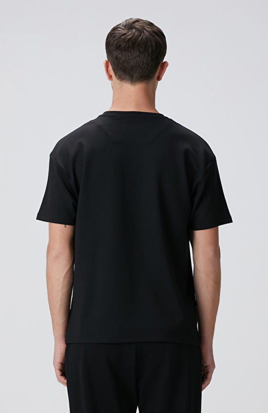 Siyah T-shirt